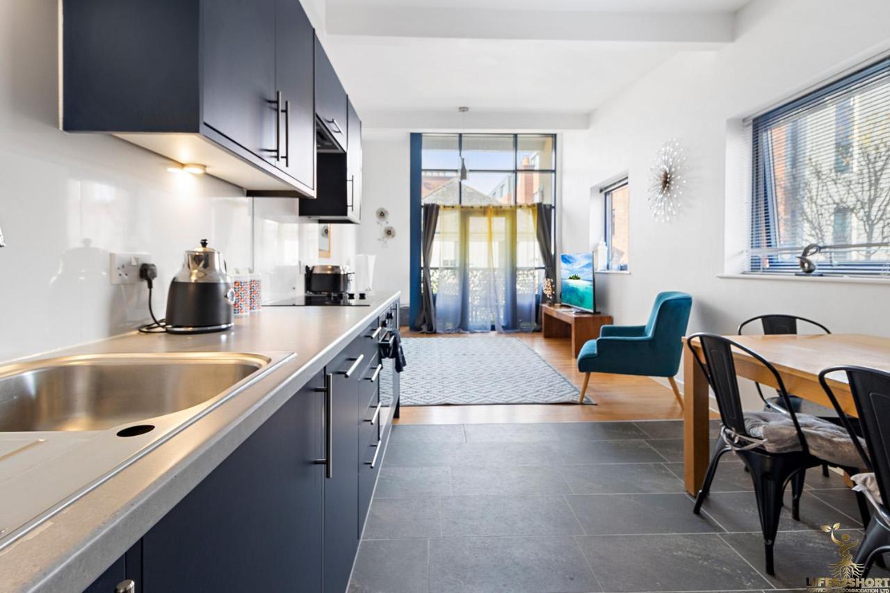 Smythen St, 2 Bed Apartment With Balcony Exeter Exteriör bild